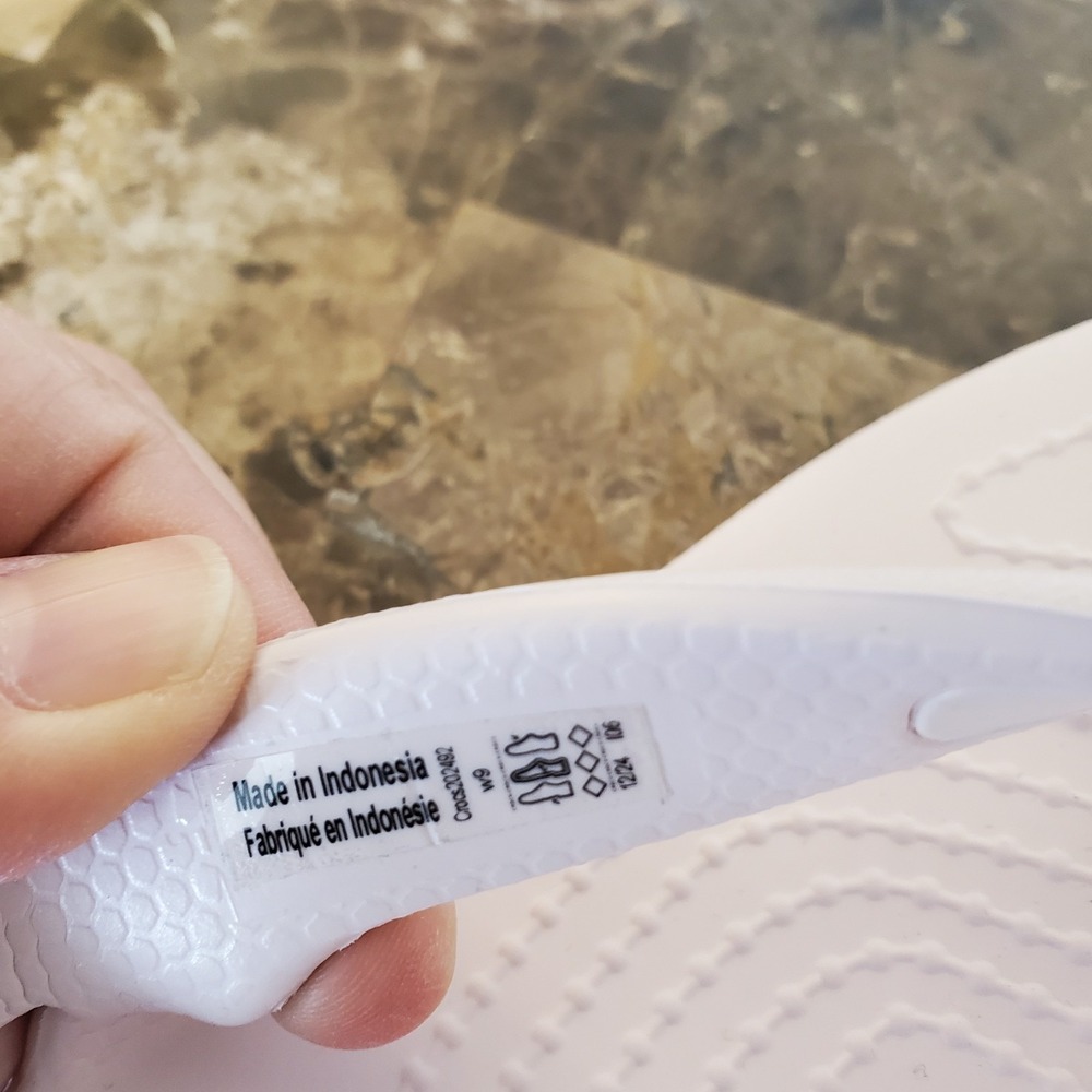Crocs sz 9 womens pale pink flip flops thong sandals summer beach casual comfort - Picture 10 of 13